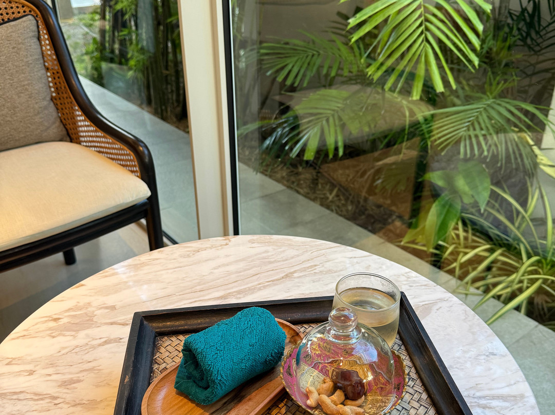 普吉岛榕树SPA-他朗必去景点