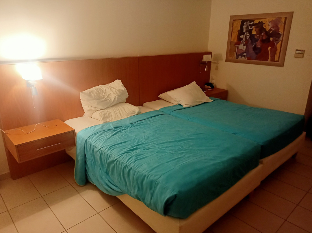 Kinetta Beach Hotel主图