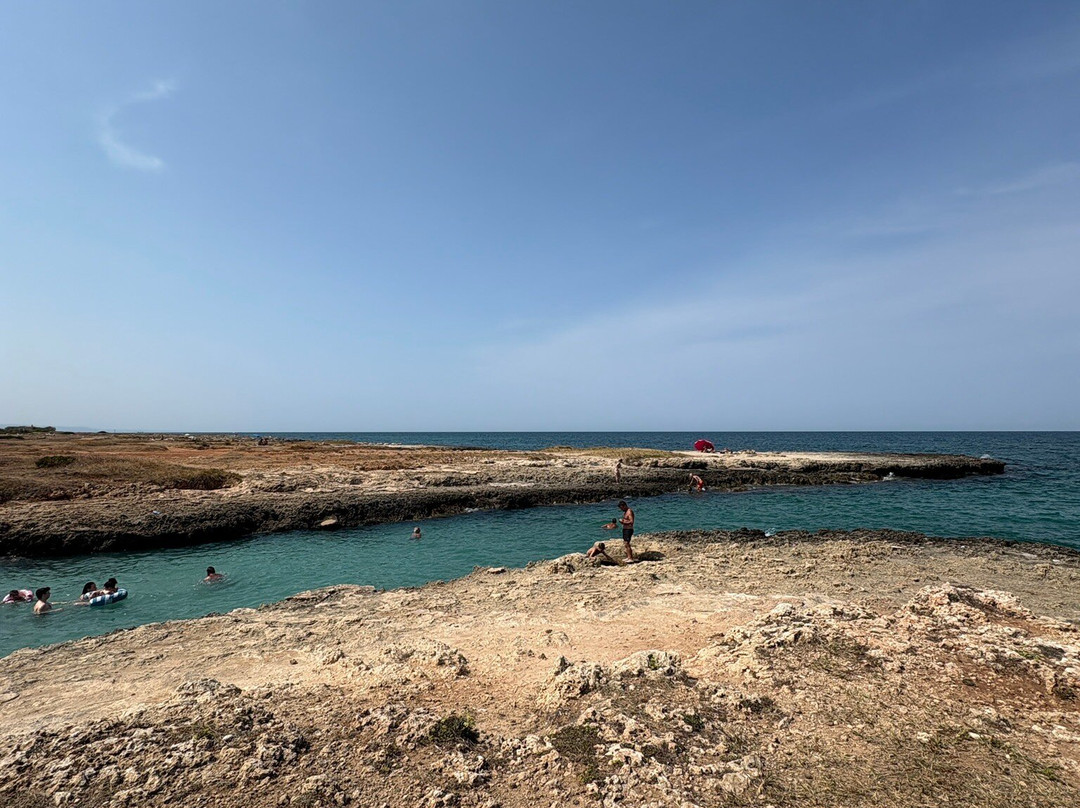 Spiaggia Costa Merlata-奥斯图尼必去景点