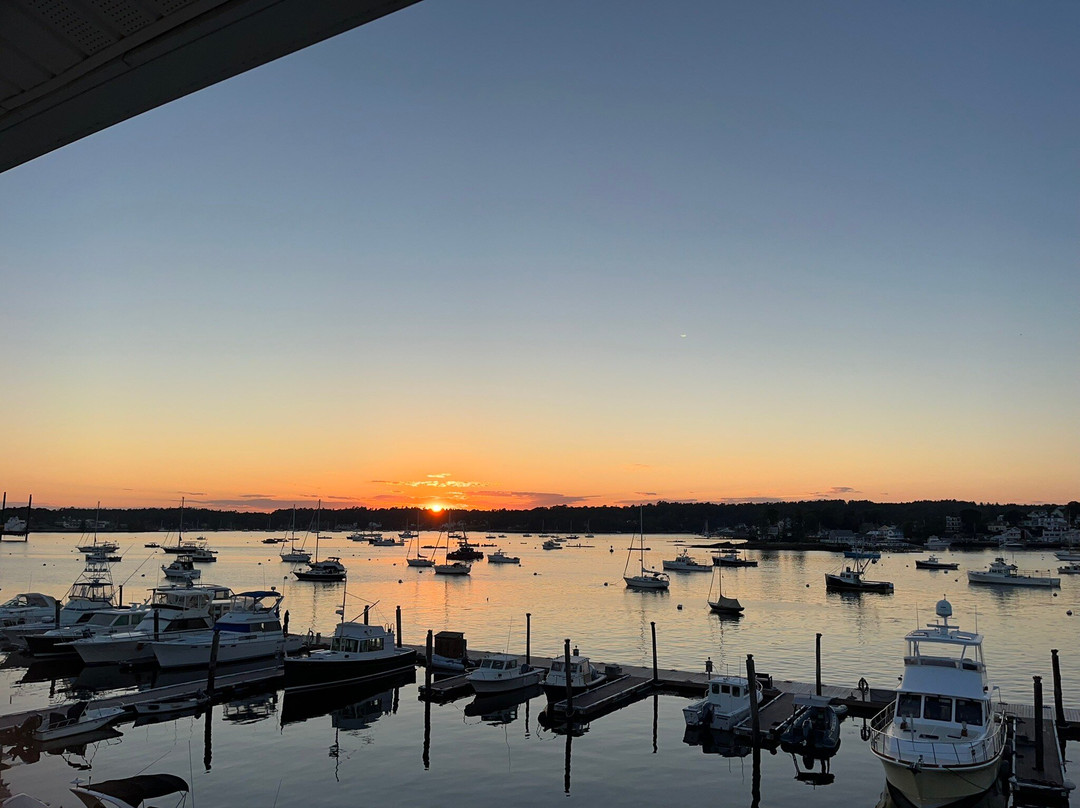 Brown's Wharf Inn主图