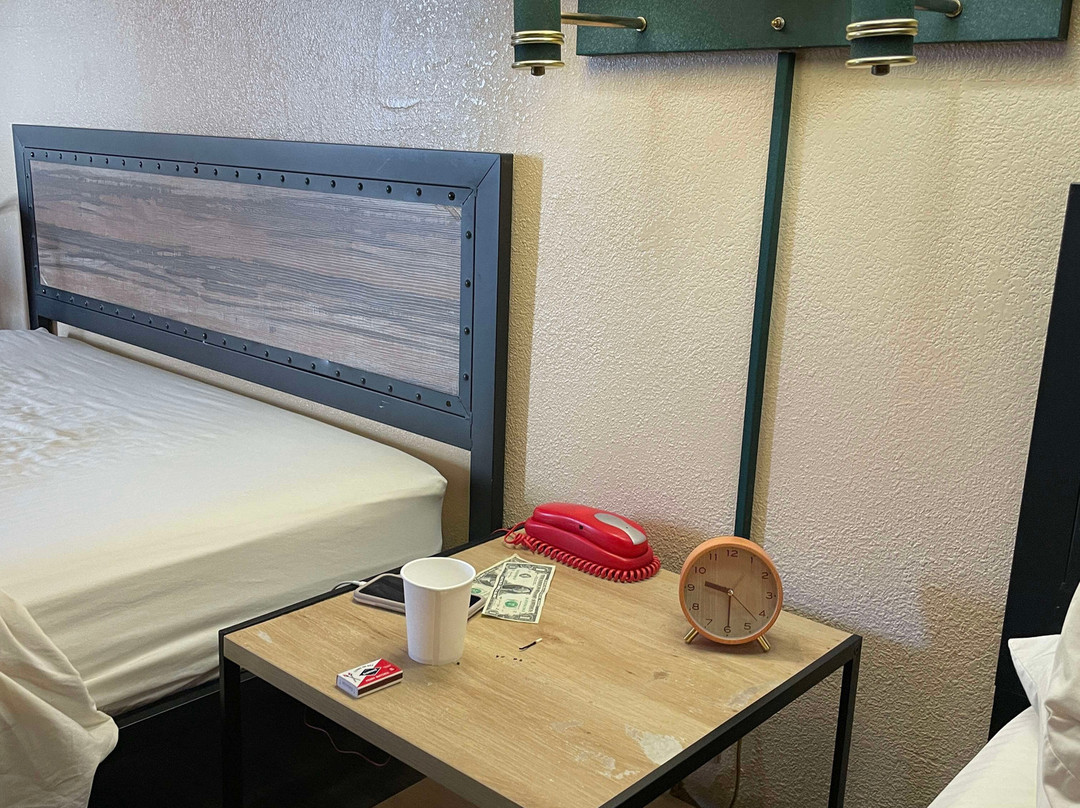 The Redwood Riverwalk主图