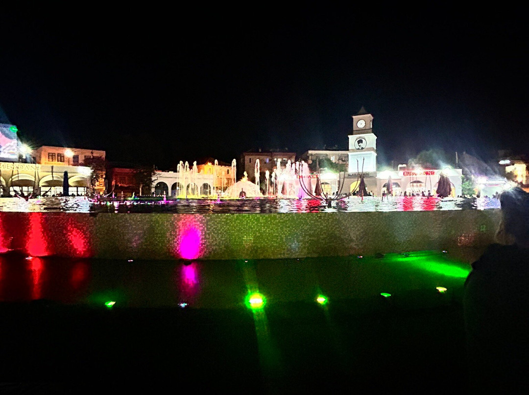Dancing Fountains-马尔马里斯必去景点