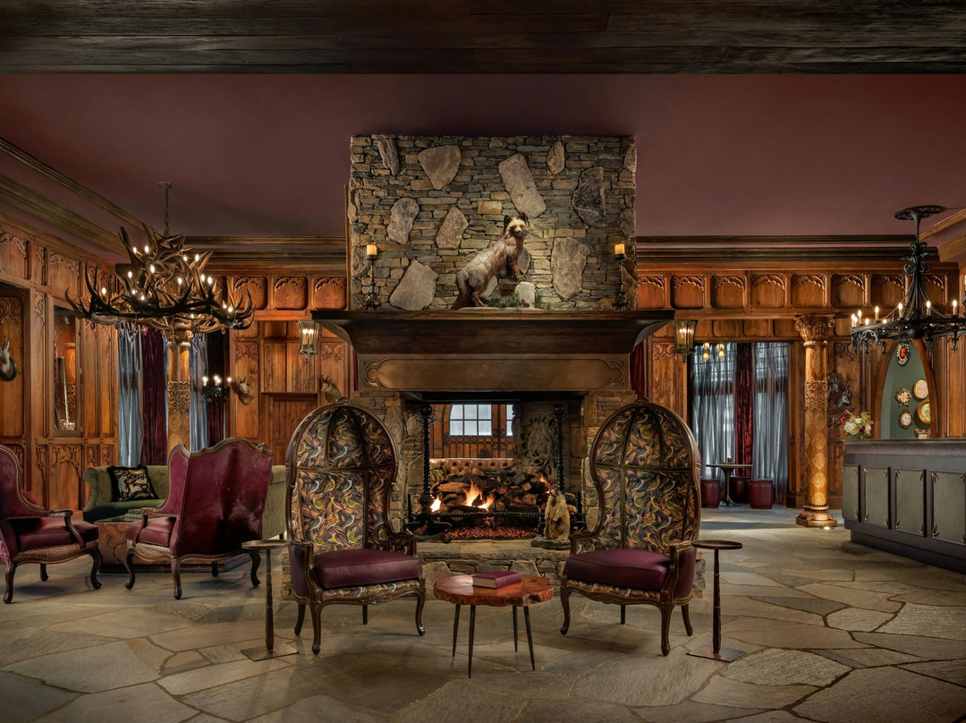 Grand Bohemian Lodge Asheville, Autograph Collection