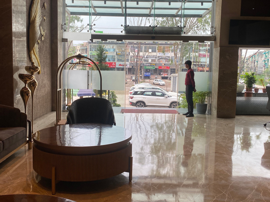 Dreamz Inn & Suites主图