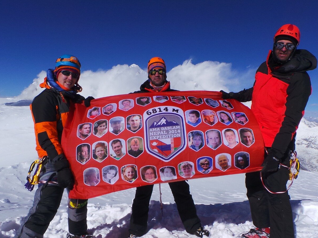 Everest Himalaya Treks-加德满都必去景点