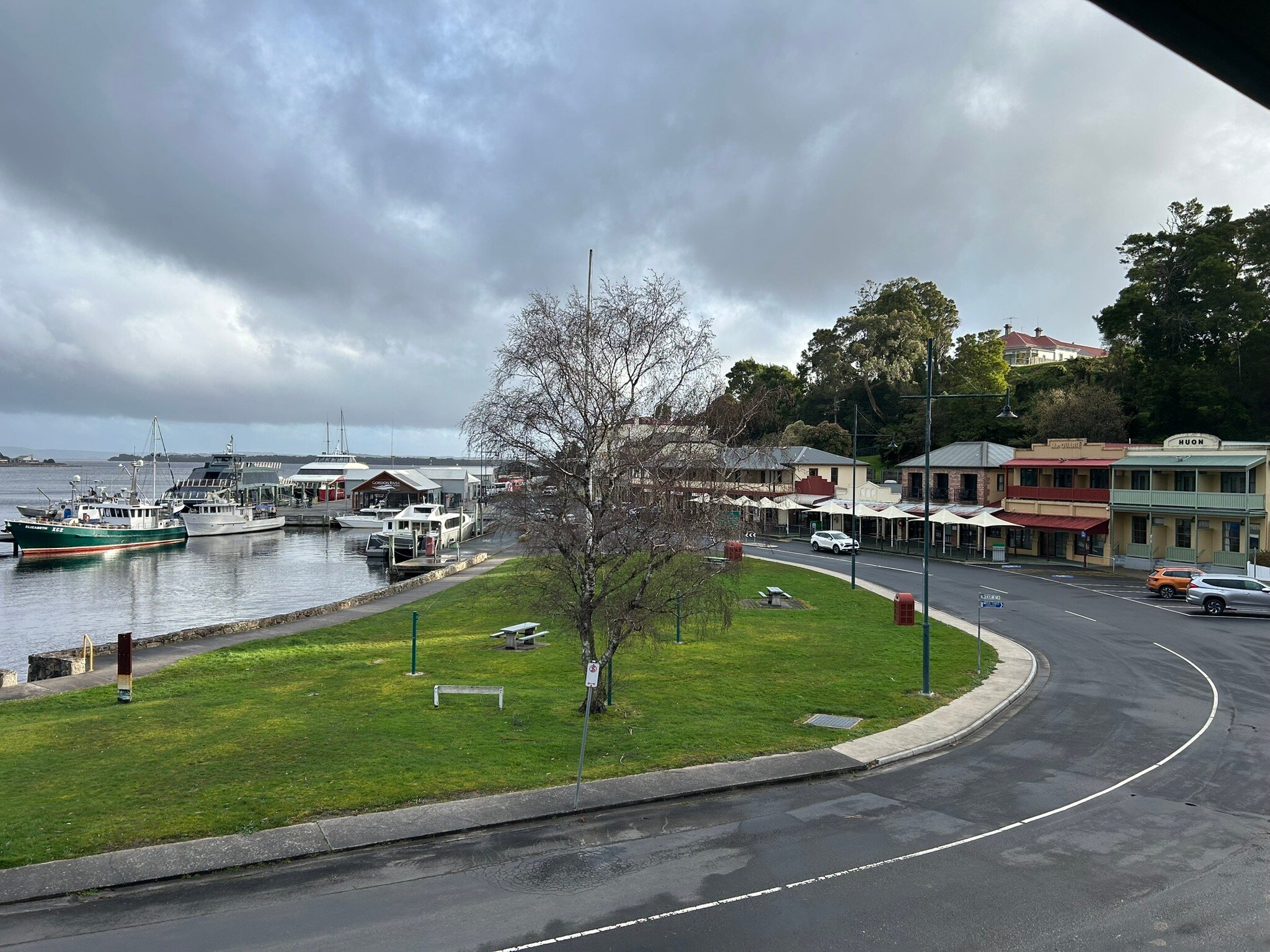 斯特拉汉村酒店-官方