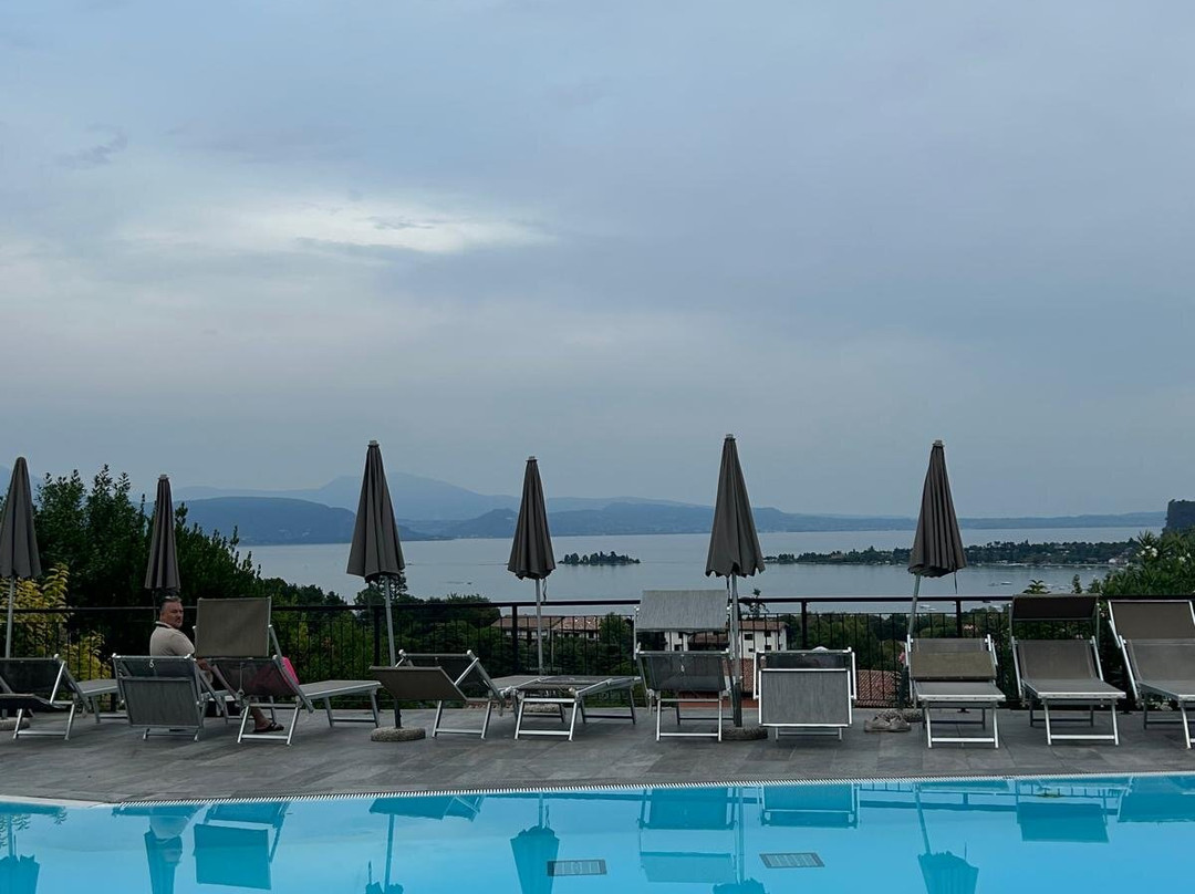 Hotel Belvedere Manerba Del Garda主图