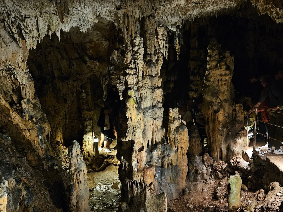 Biserujka Cave-克尔克岛必去景点