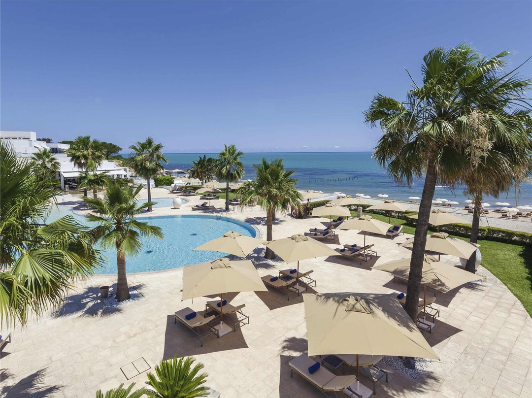 Mövenpick Hotel Gammarth Tunis主图