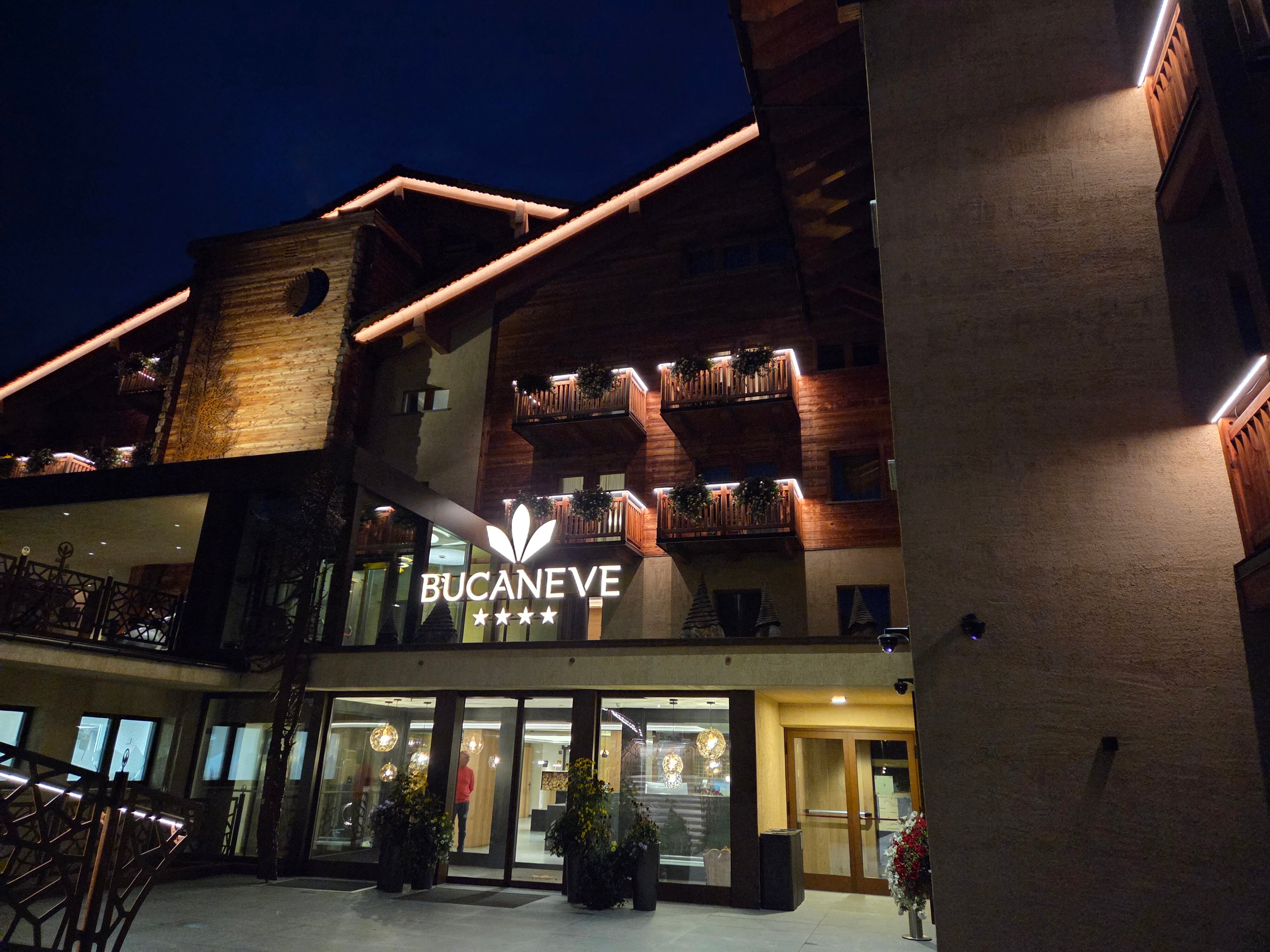 普卡尼维酒店-官方