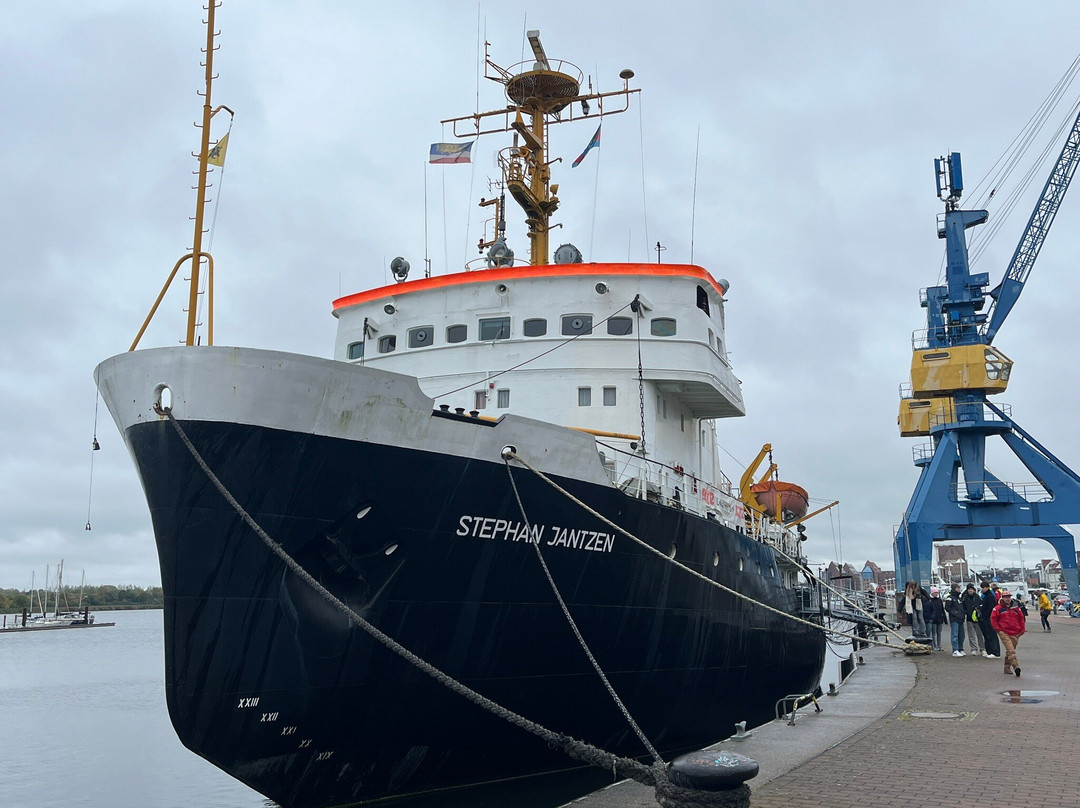 Icebreaker 'Stephan Jantzen'-罗斯托克必去景点
