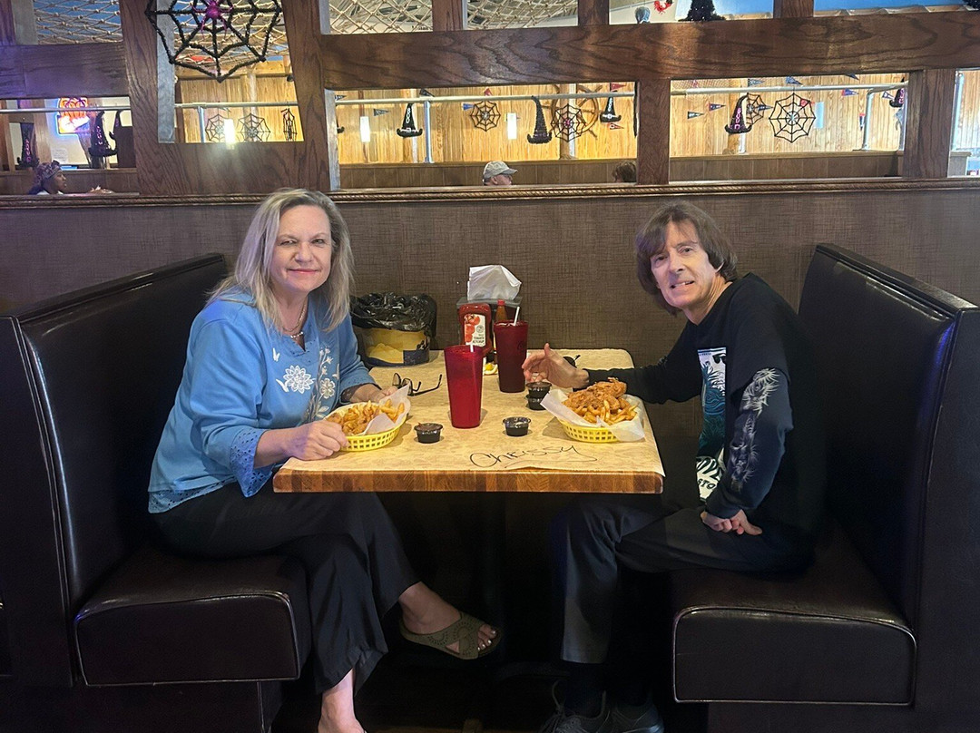 Rocking Crab Seafood And Bar