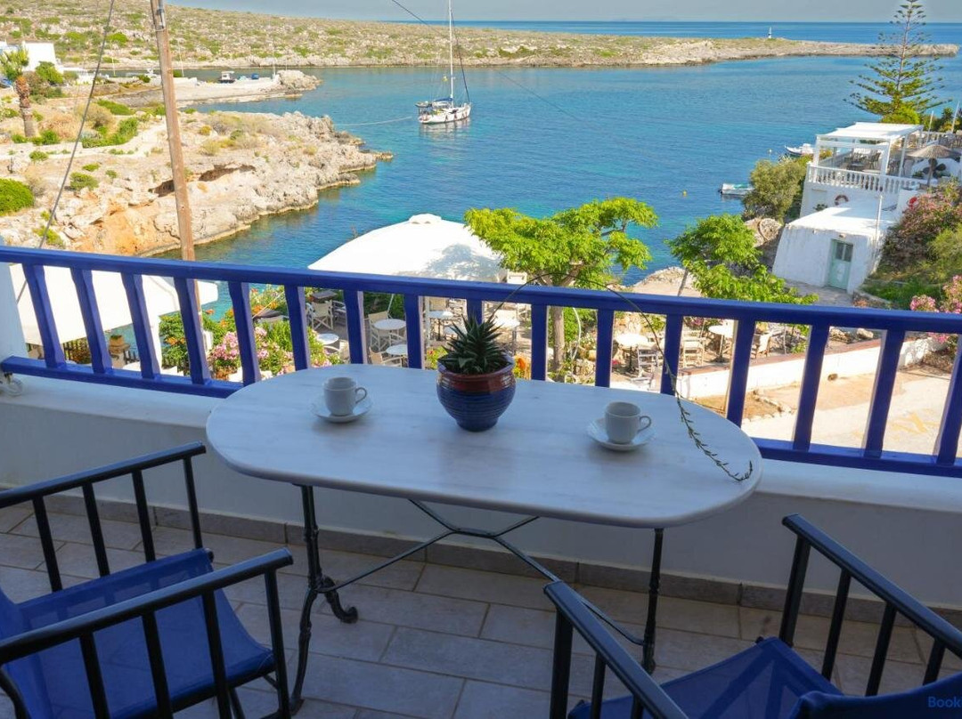 Varda Apartments - Kythoikies Holiday Houses