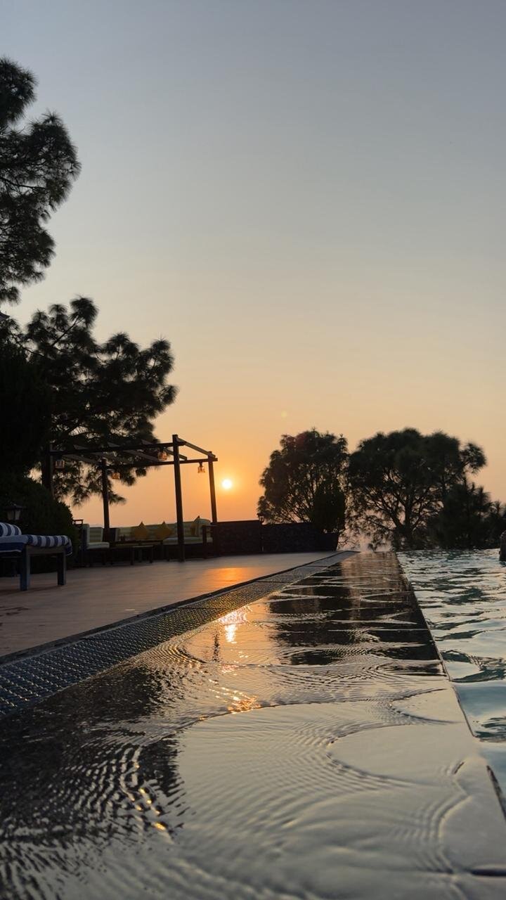 Suryavilas Luxury Resort & Spa-泳池