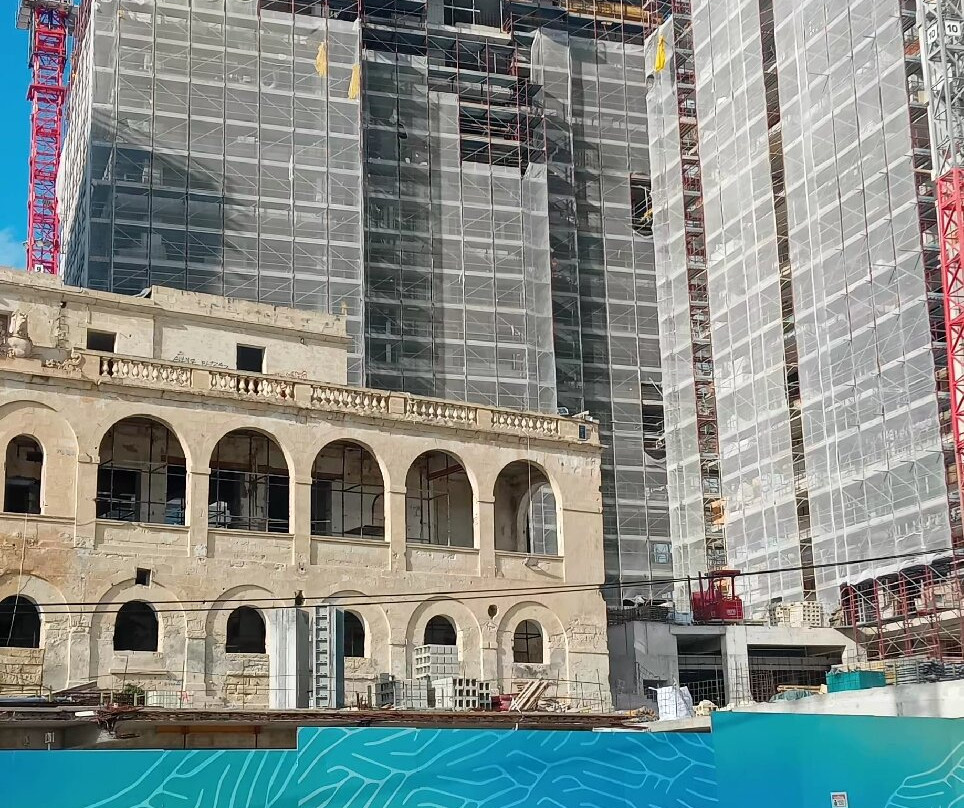 St. George's Bay-圣朱利安斯必去景点