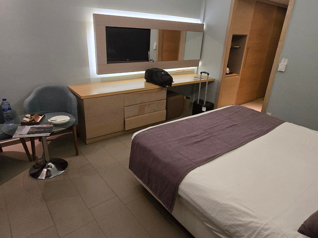 Royal Apollonia主图