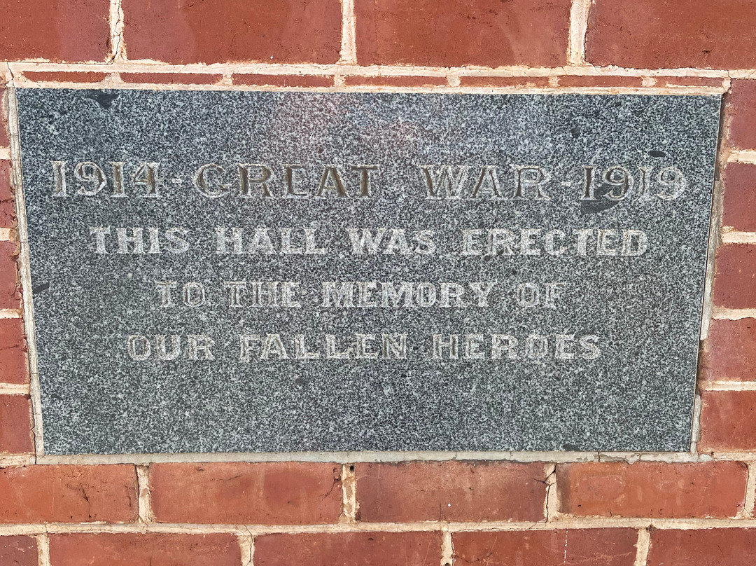 Ensay Memorial Hall-Ensay必去景点