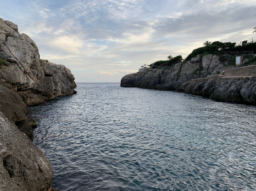 Cala en Forcat-Ciutadella de Menorca必去景点