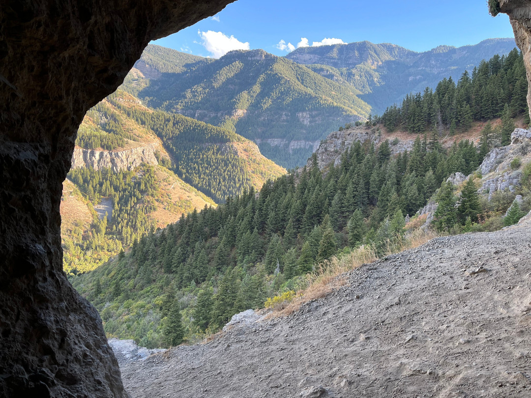Wind Caves Hike-洛根必去景点