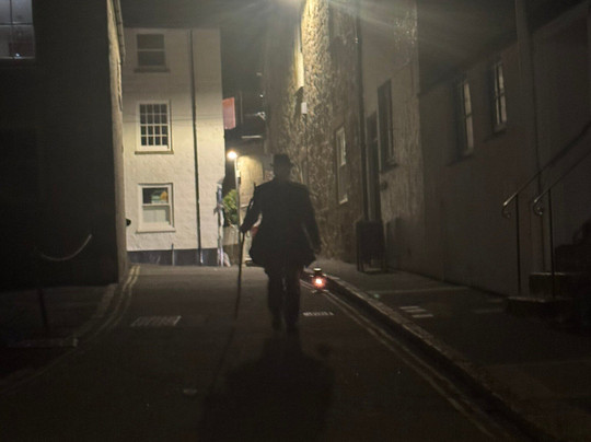 Shanty Baba Storyteller-圣艾维斯必去景点