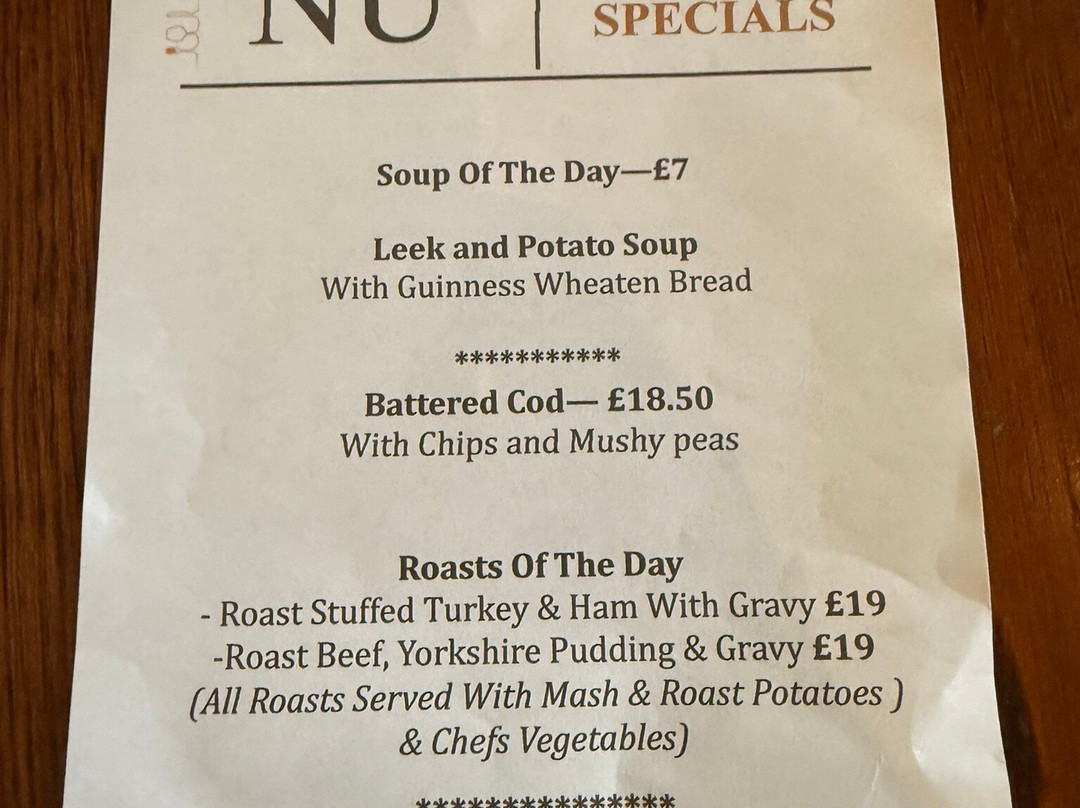 Downshire Arms Hotel主图