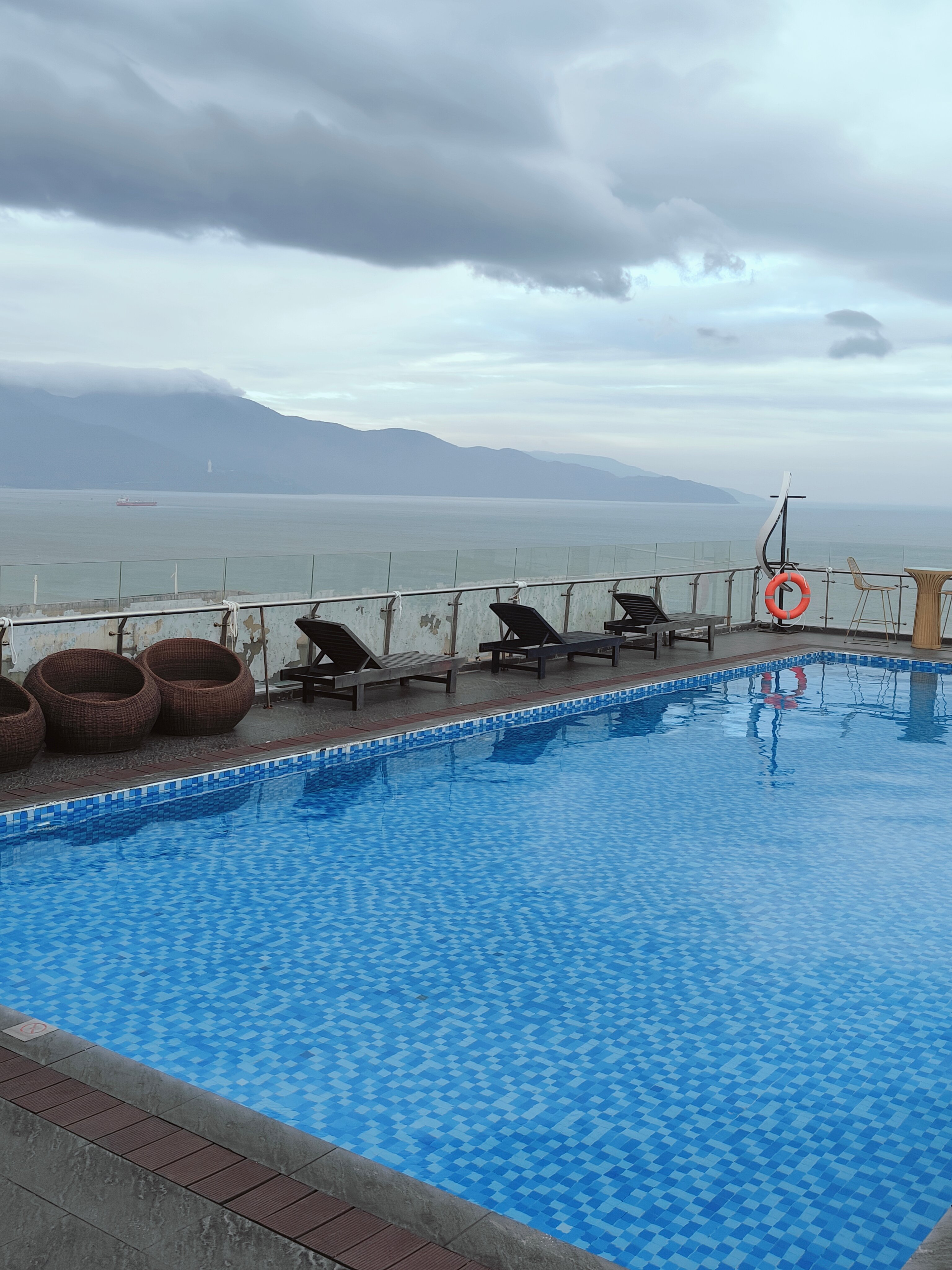 Yarra Ocean Suites Danang-官方