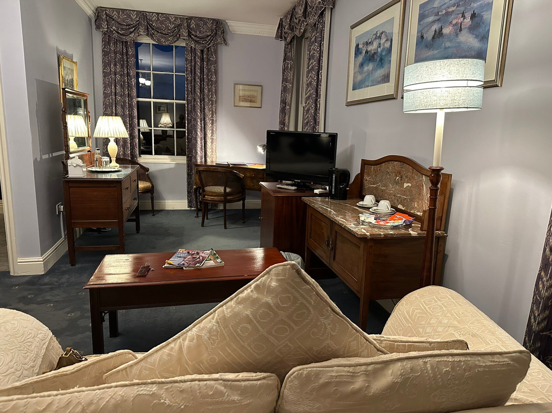 Corse Lawn House Hotel主图