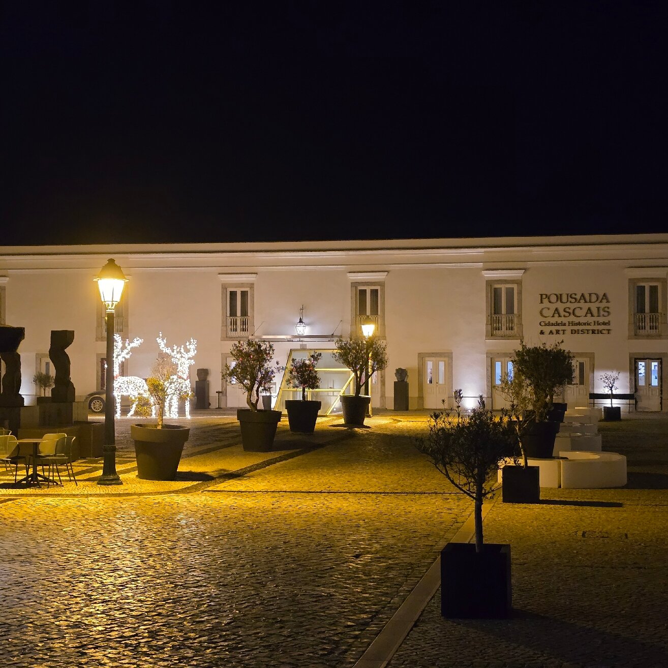 佩斯塔纳卡斯凯斯堡艺术区酒店-官方