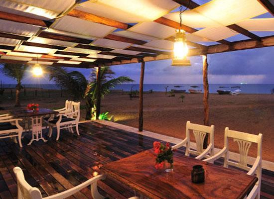 海豚海滩度假村主图