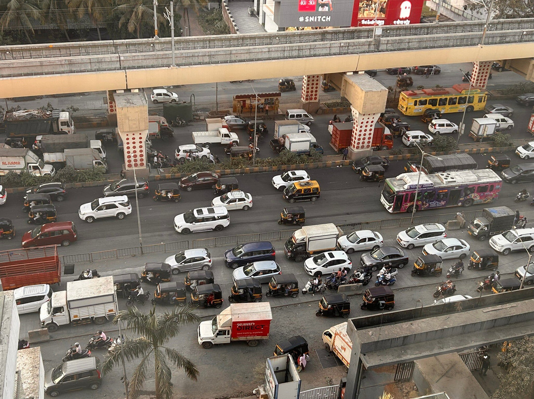 Royal Hometel Suites主图