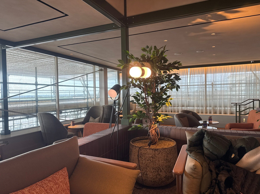 No1 Lounge at Jersey Airport-泽西岛必去景点