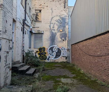 Banksy - Girl with the Pierced Eardrum