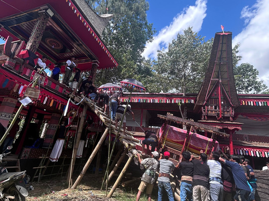 Tana Toraja Tours with Luther-兰特包必去景点