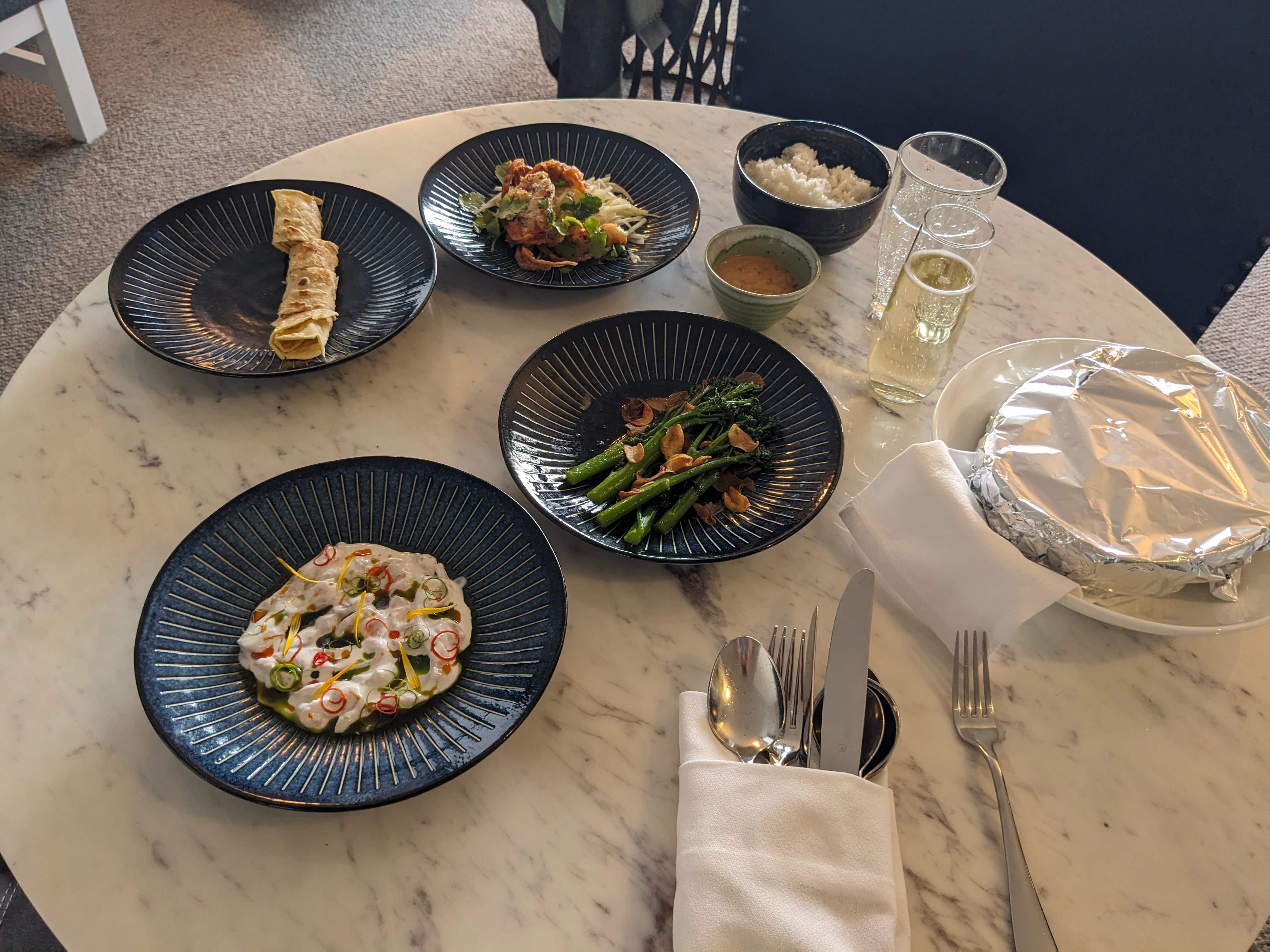 戴尔斯福德湖畔别墅酒店-官方