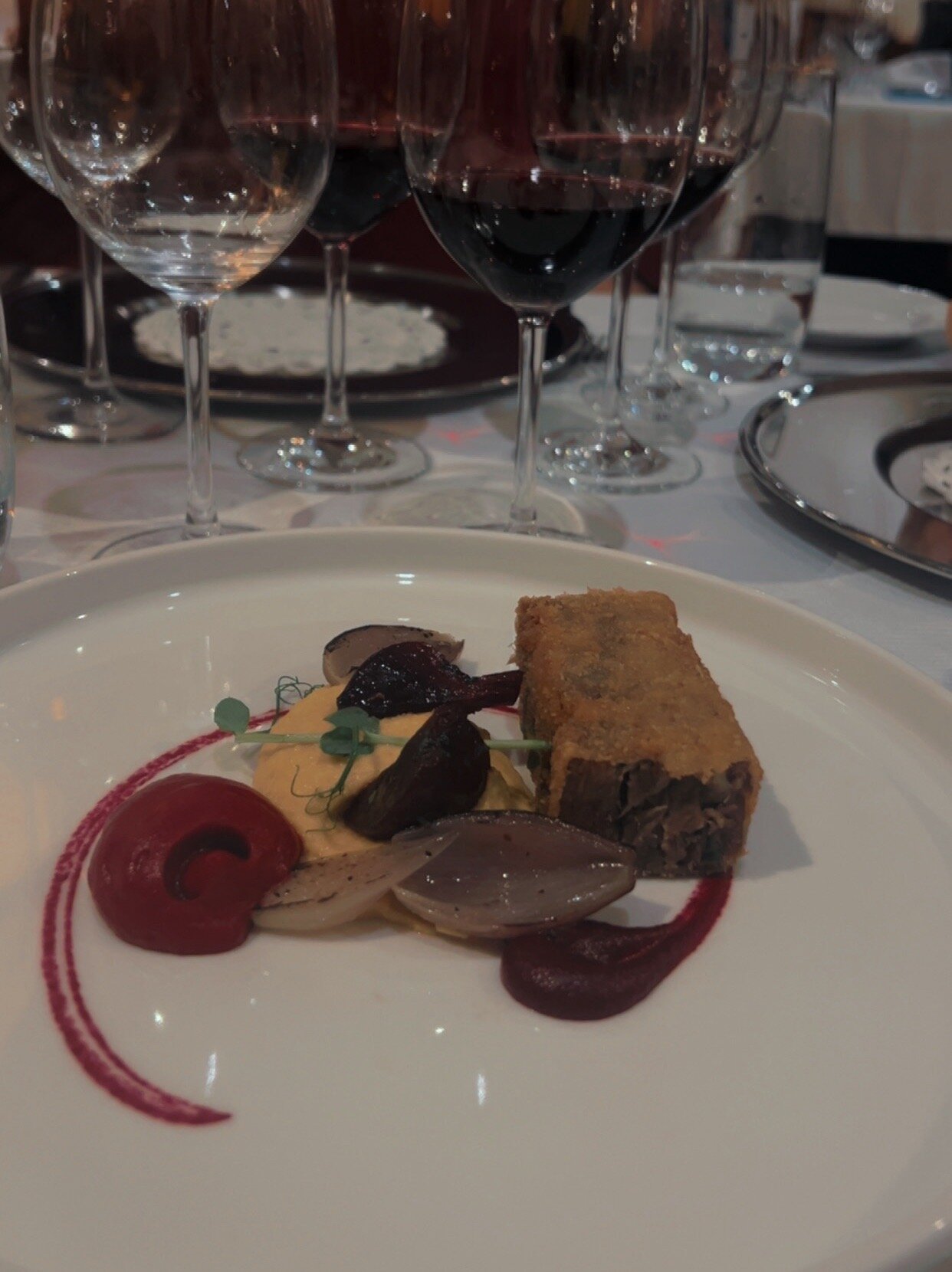 美第奇别墅及餐饮酒店-官方