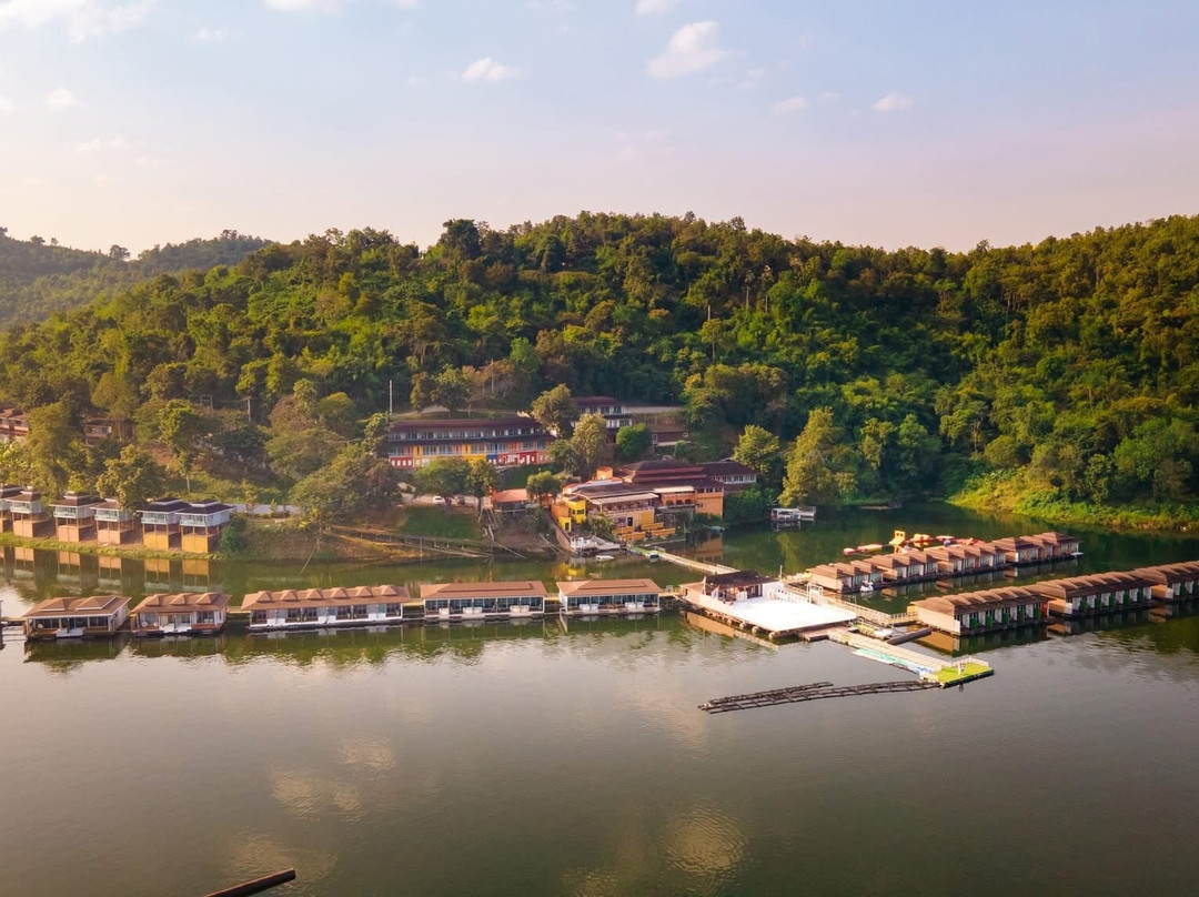 拉雅布里度假村主图