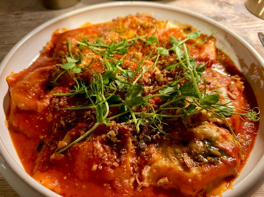 The George Hotel主图