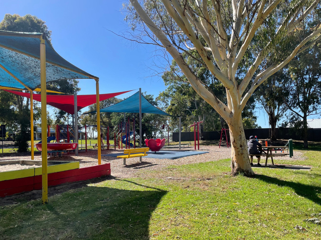 Apex Park Playground-Wy Yung必去景点