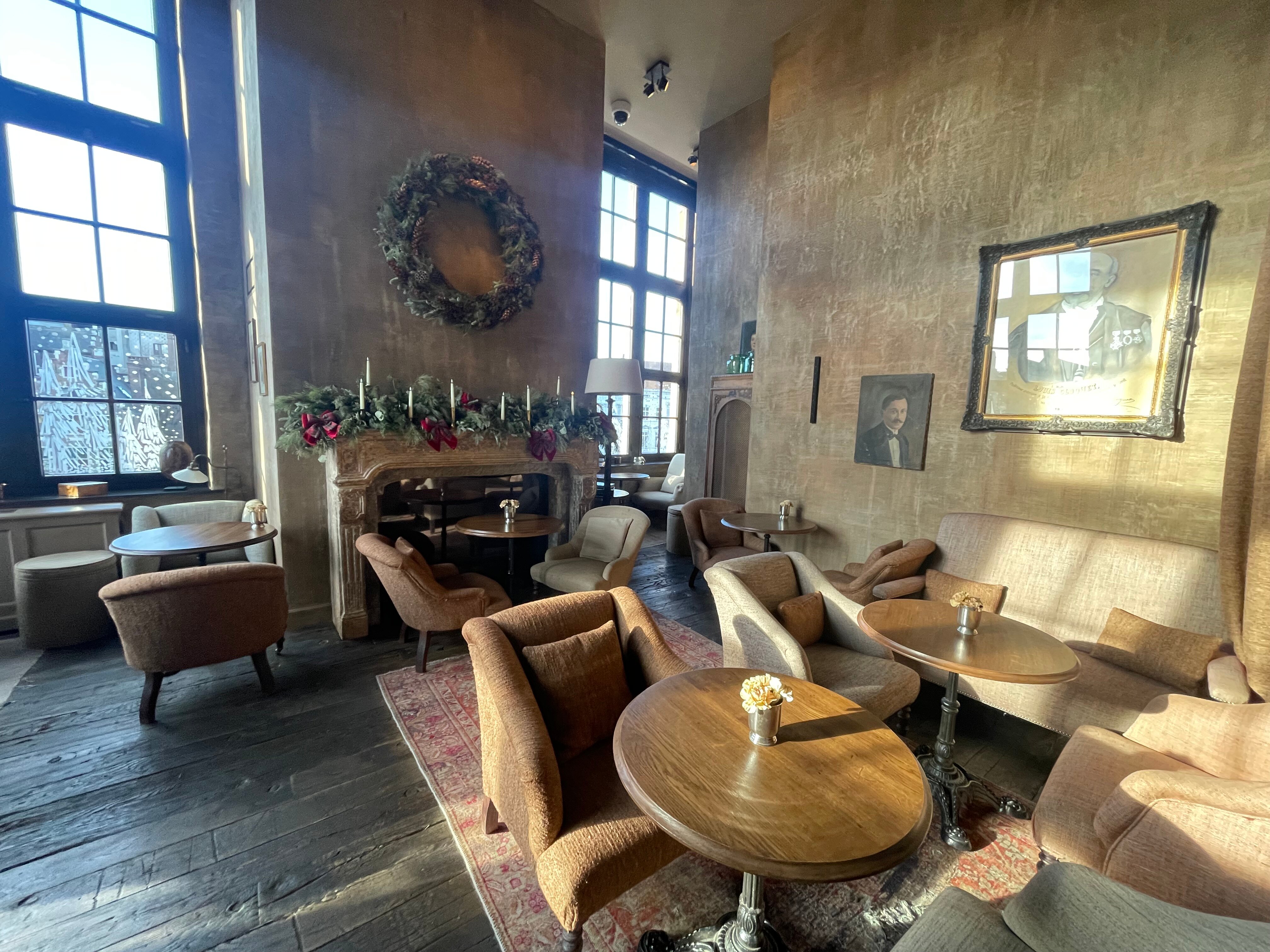 1898 The Post-浴室