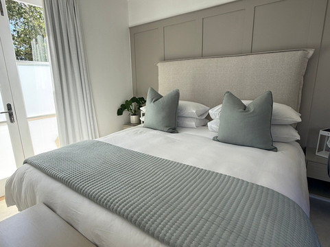 Robertson Manor主图