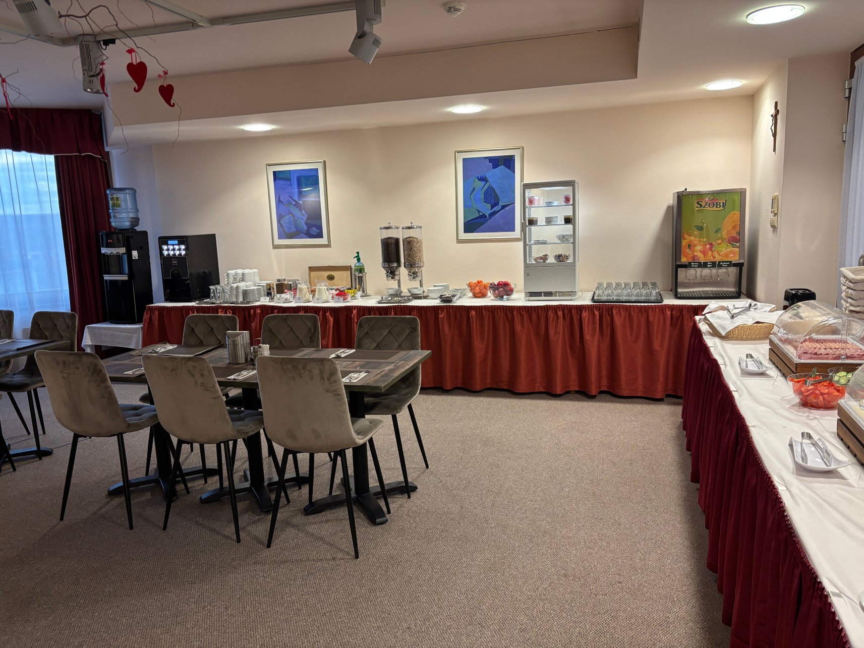 艾斯特拉高级酒店-官方