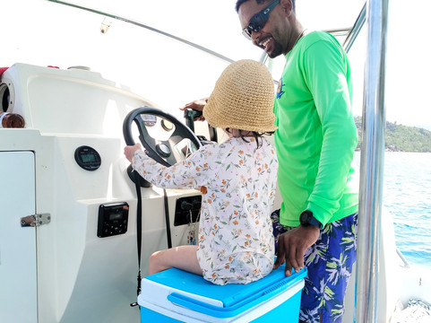 Geoli Charters-Anse la Blague必去景点