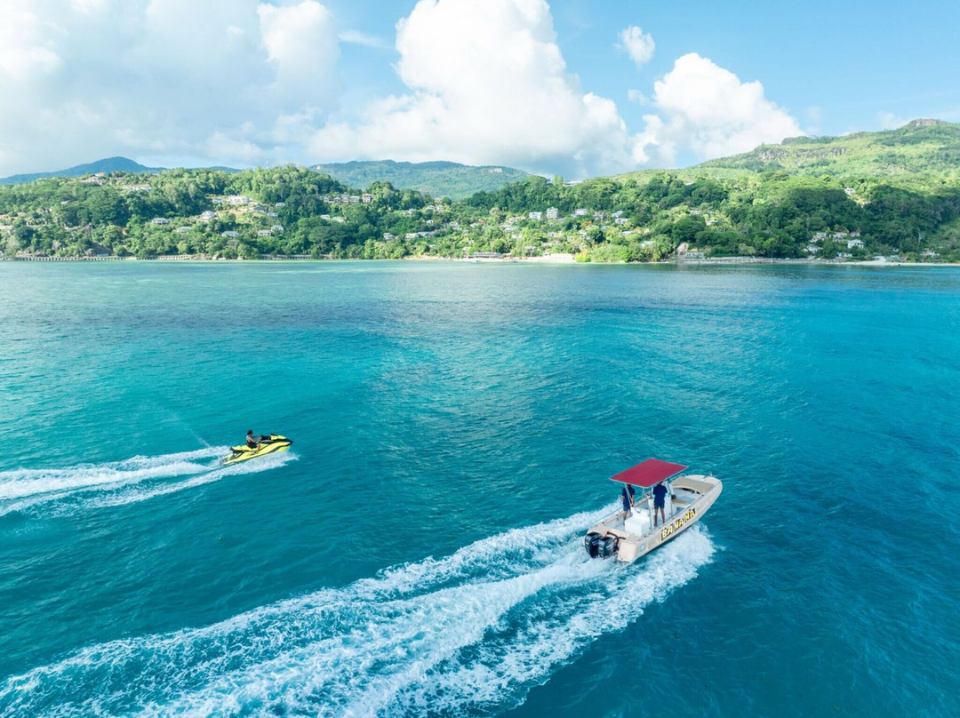 Banana Sea Club-Anse Boileau必去景点