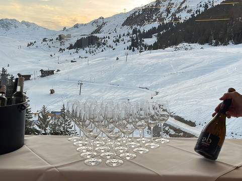 普拉特斯利酒店主图