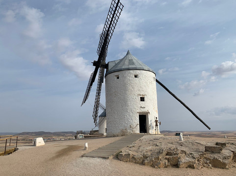 风车-孔苏埃格拉必去景点