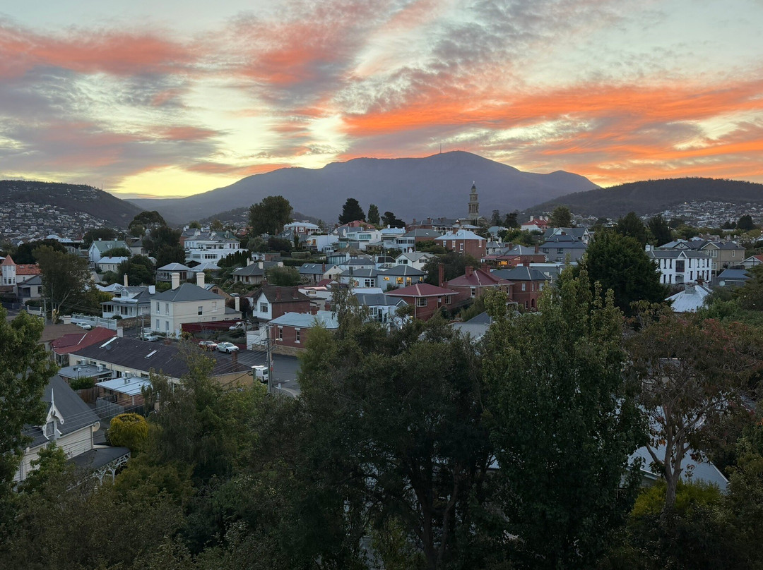 格兰德景观私人酒店主图