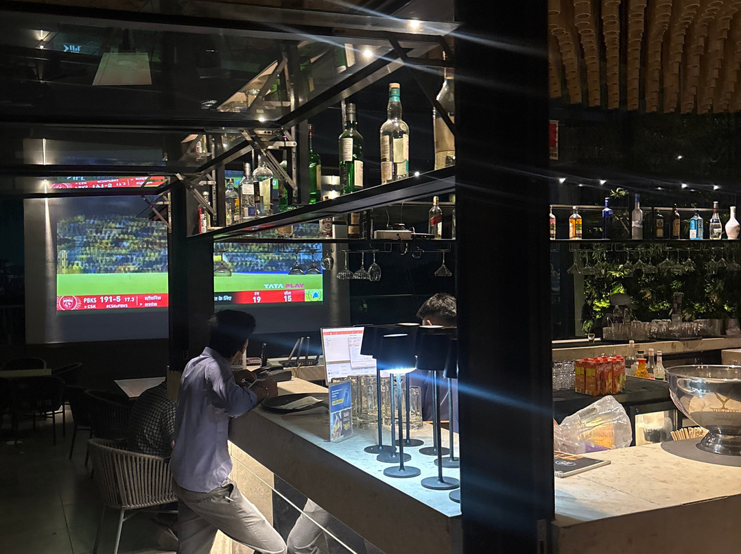 高拉普尔雷森帝Regenta Place旅馆主图