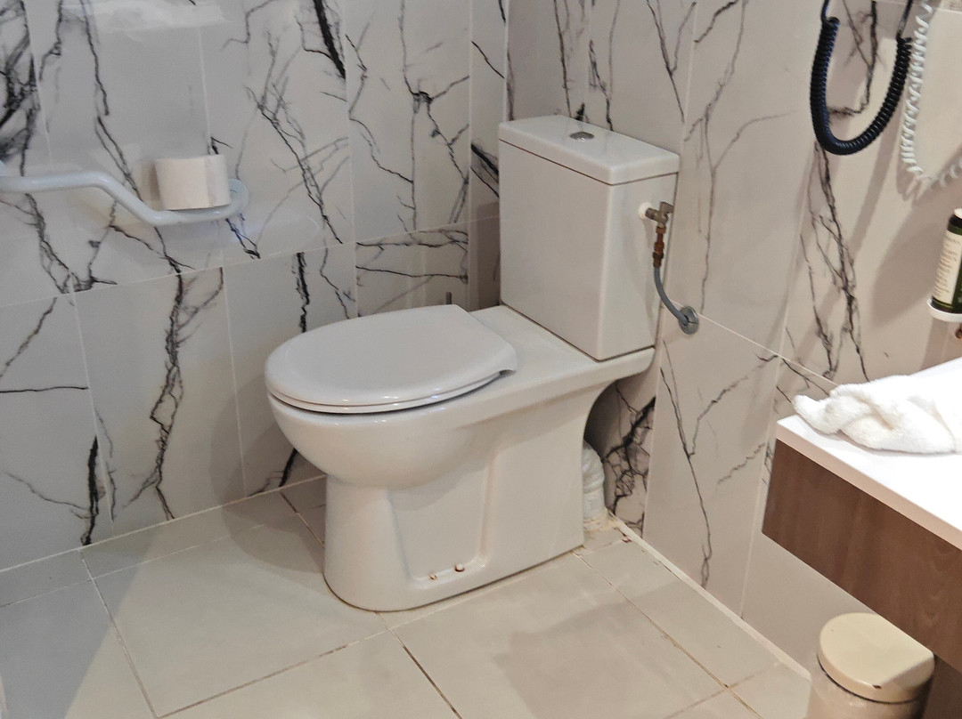 杜巴斯-布雷奥城堡酒店主图