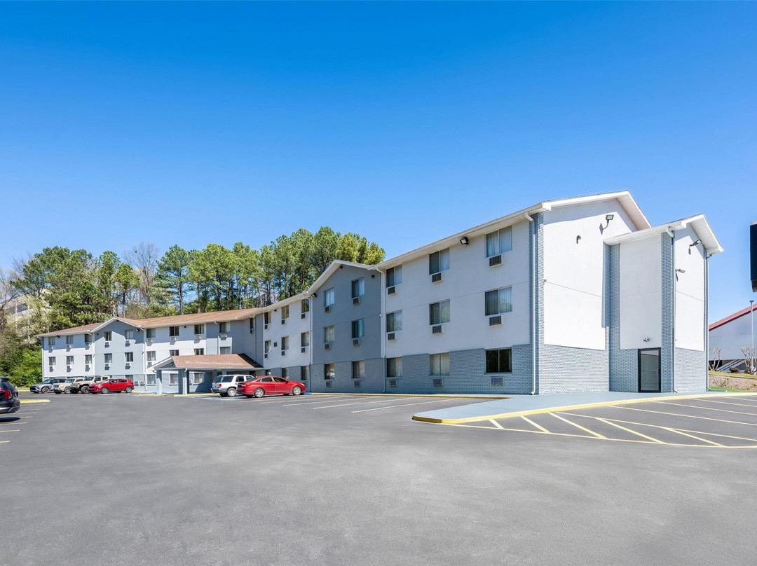 Midfield酒店住宿-Super 8 by Wyndham Homewood Birmingham Area