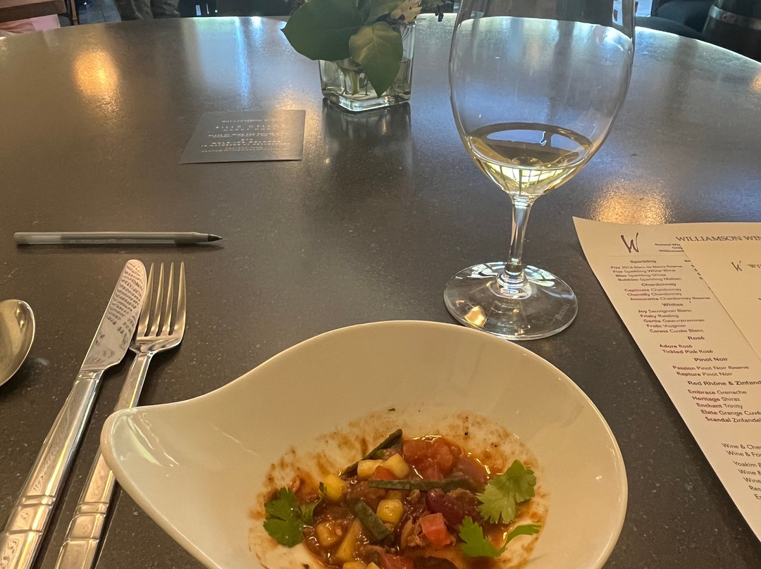 Williamson Wines Tasting Room-希尔兹堡必去景点